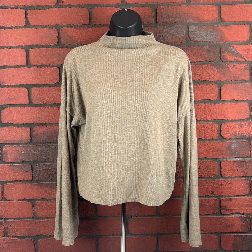 Mikey & Joey Shirt Womens Medium‎ Beige